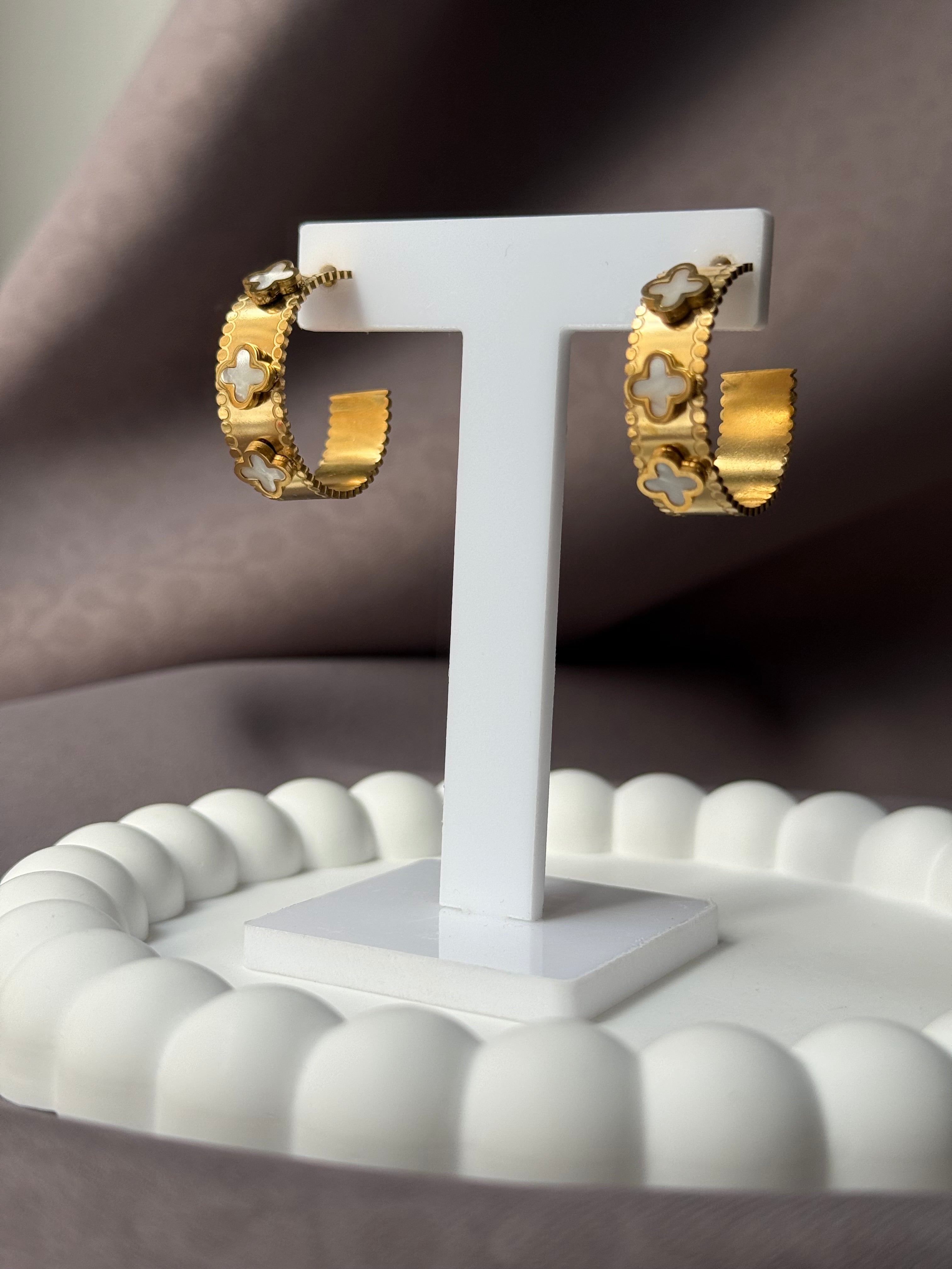 Classic clover earrings