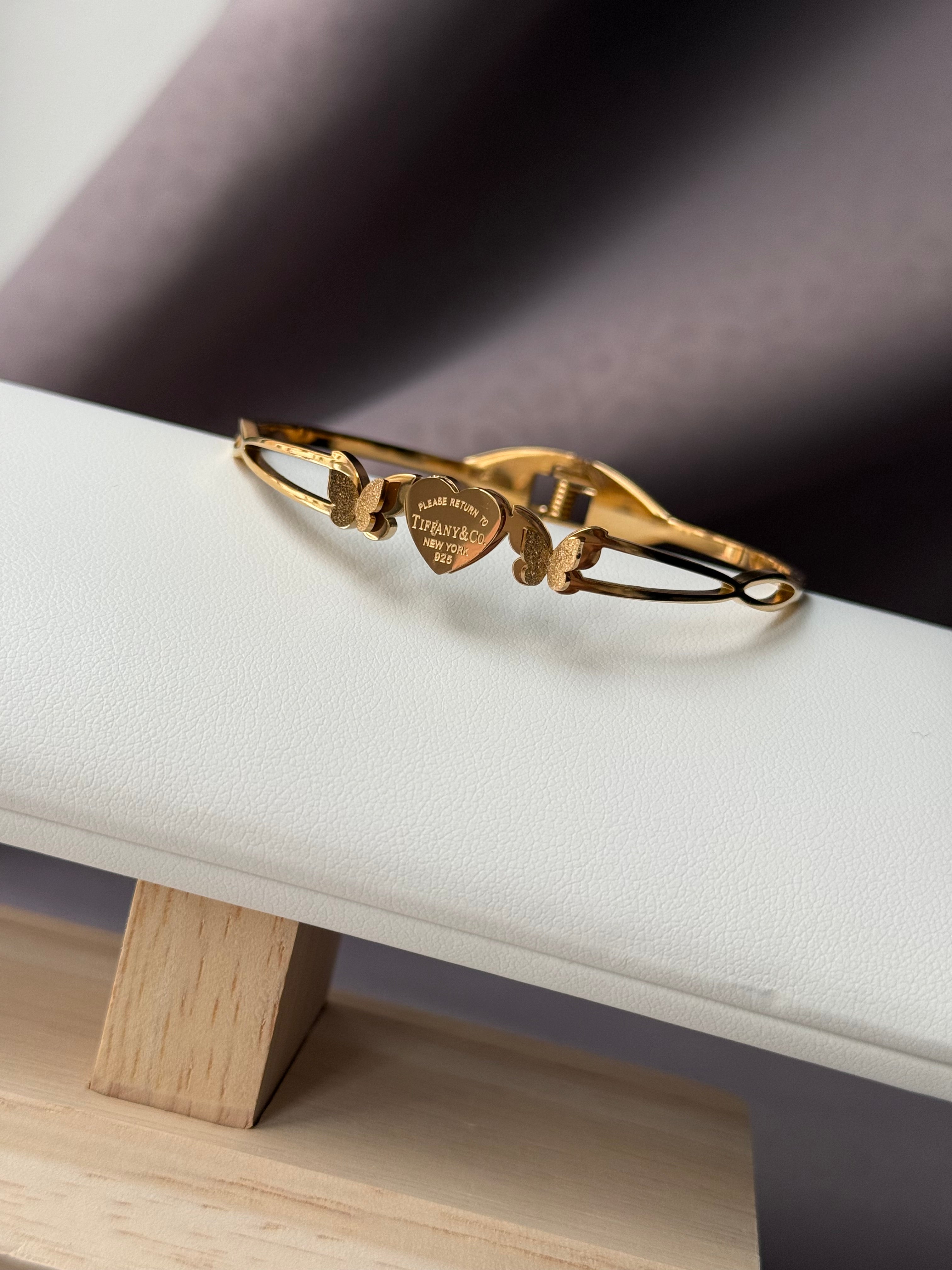 Butterfly gold bracelet