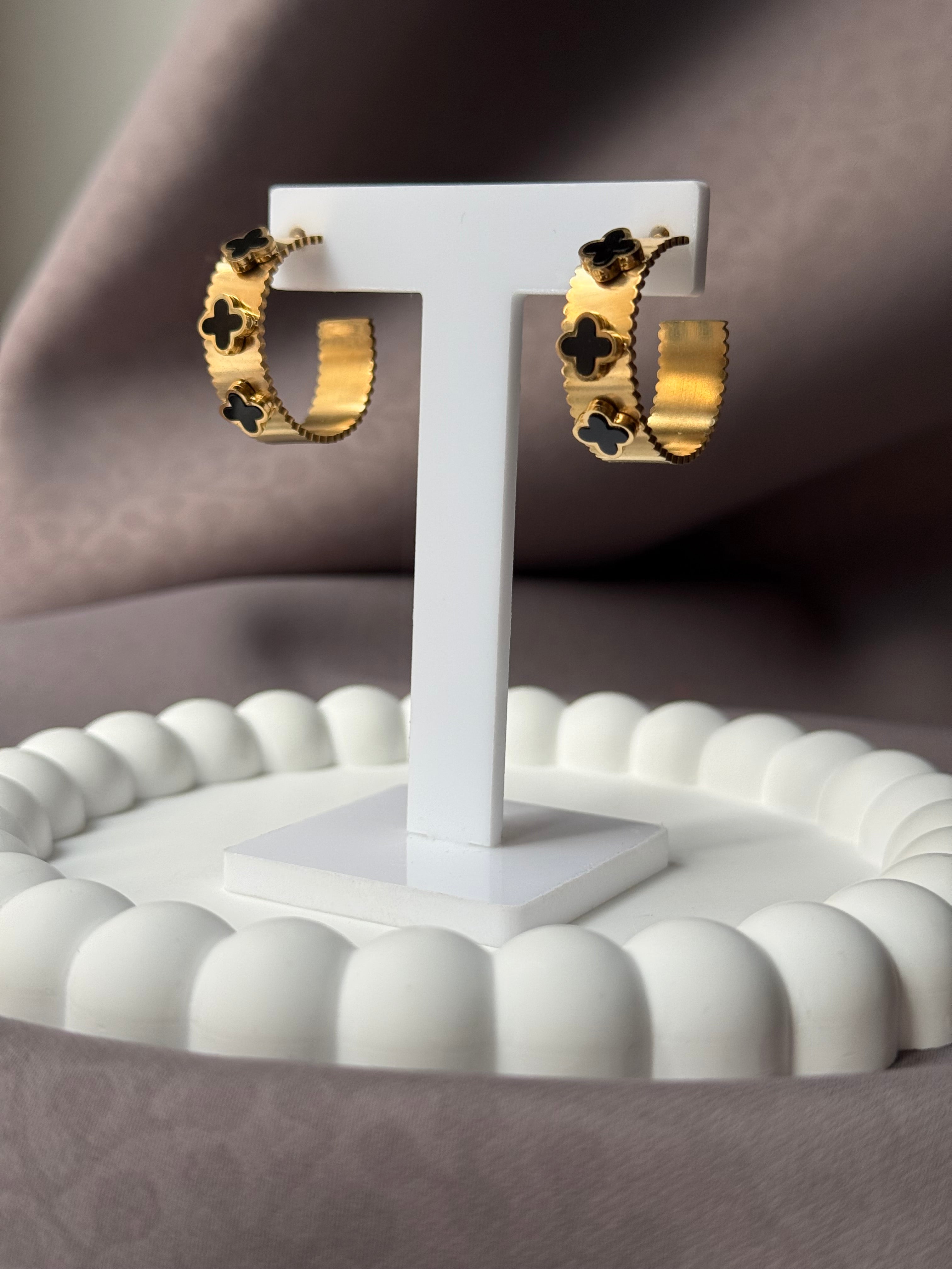 Classic clover earrings