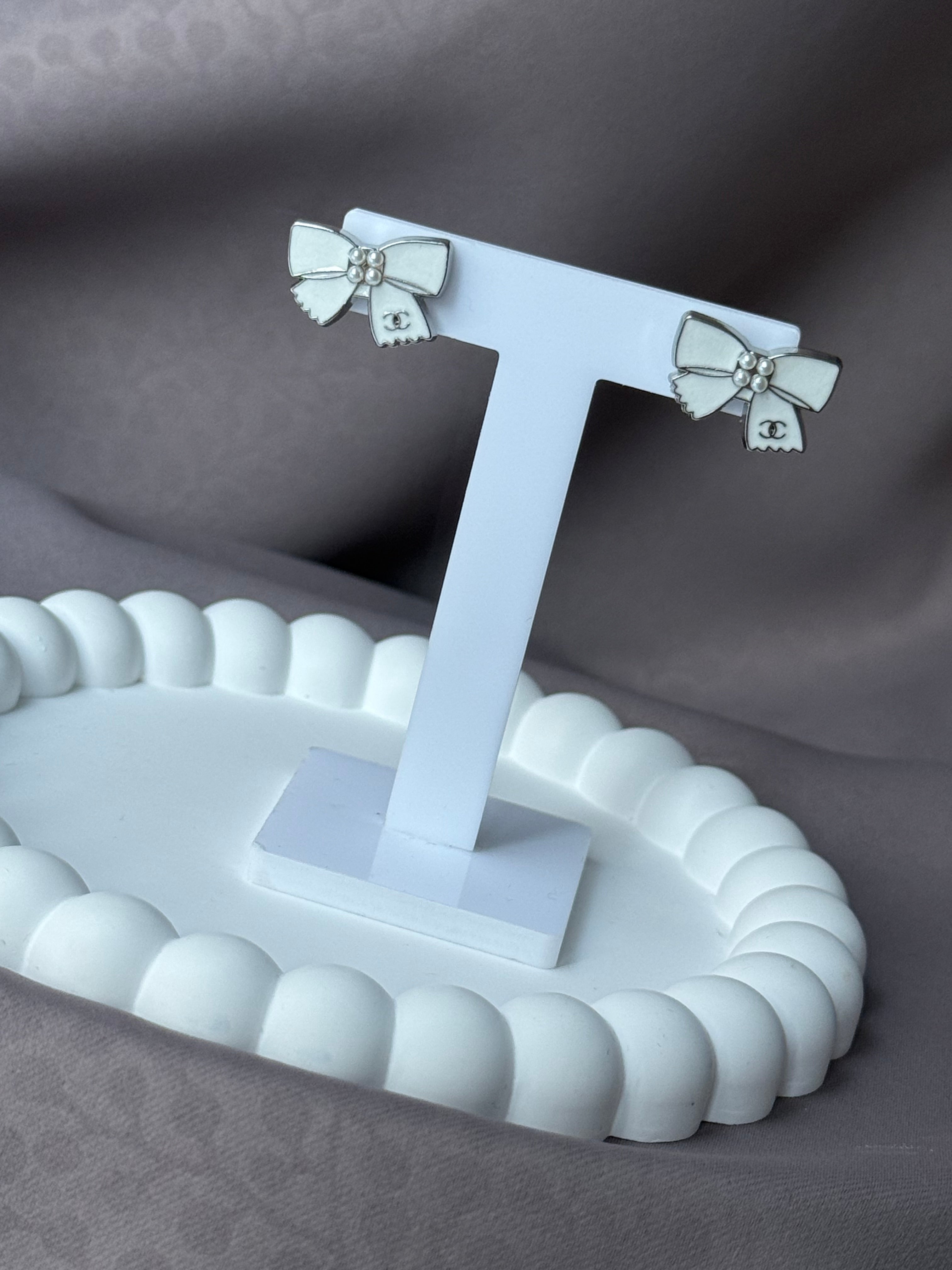 Cute everyday earrings