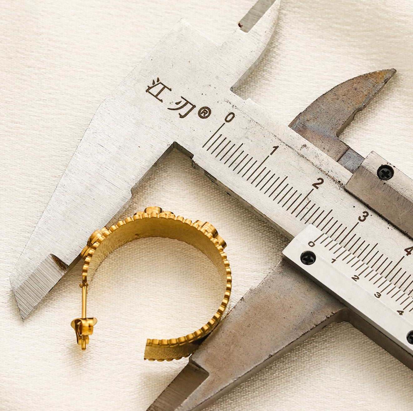 Classic clover earrings